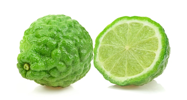 Bergamot geïsoleerd op witte achtergrond