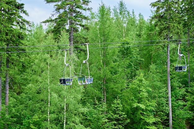 Bergen met open kabelbanen lift Karpacz Polen