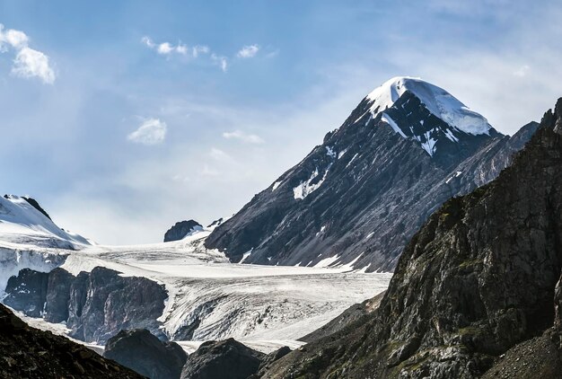 Berglandschap op een zonnige dag