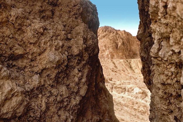 Bergoase chebik sahara woestijn uitzicht op het atlasgebergte tunesië
