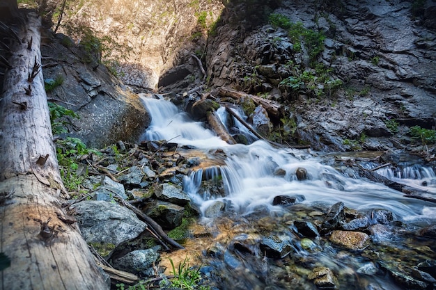 Bergwaterval in Kazachstan