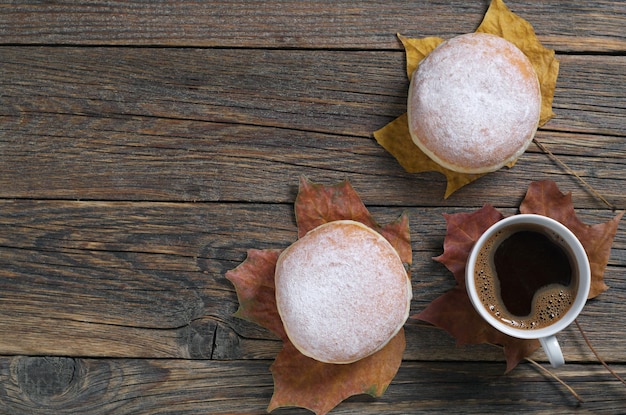 Berliner donuts en koffie