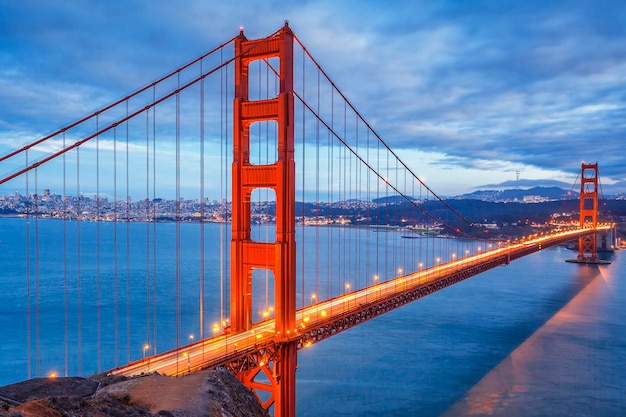 Beroemde Golden Gate Bridge, San Francisco 's nachts, Verenigde Staten