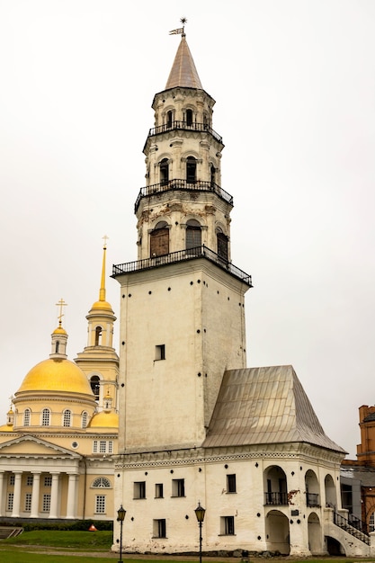 Beroemde scheve Nevyansk-toren