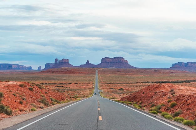 Beroemde schilderachtige ingang naar Monument Valley Navajo Tribal Park in Utah USA