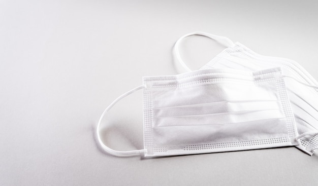 Beschermend gezichtsmasker of medisch masker. Medisch beschermend afschermverband.