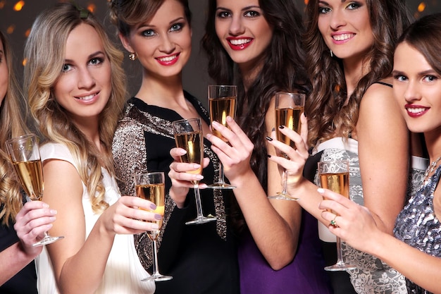 best friends having a new year party