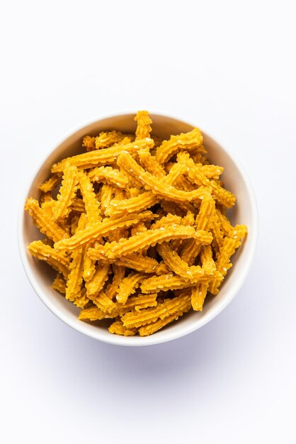 Photo bhajni chakli sticks or crunchy murukku snack made using diwali festival favourite munching food