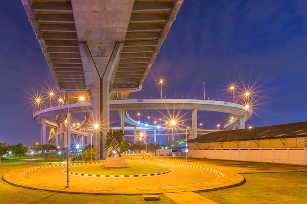 Bhumibol Bridge at night