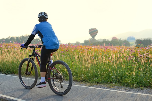 Bicycle lene and flower