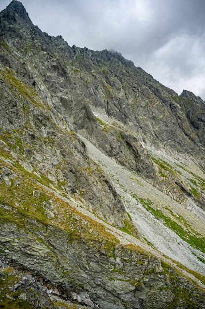 High Tatras 산 슬로바키아 슬로바키아 풍경의 Bielovodska 계곡