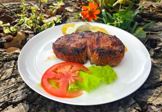 Bife de chorizo, traditioneel Argentijns parrilla gesneden