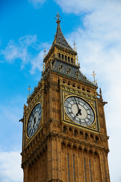 Big ben clock tower in londen, engeland