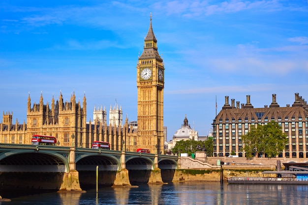 Photo big ben clock tower and thames river london