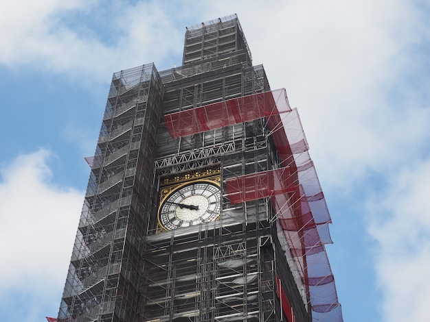 Foto lavori di conservazione del big ben a londra