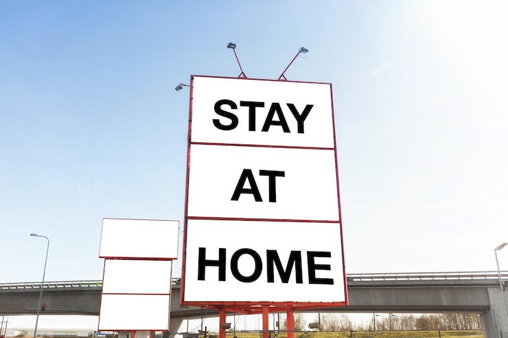 Photo  stay at home の広告板が広がっている