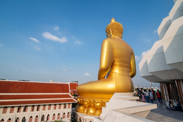バンコクのパクナム・バシチャローン寺院のビッグ・ブッダ・ダマカヤ・テプ・モンコル仏像 (Buddha Dhammakaya Thap Mongkol Buddha) 