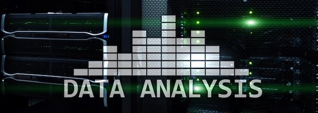 Big Data-analysetekst op serverruimteachtergrond Internet en modern technologieconcept