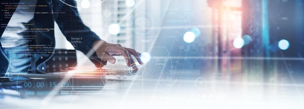 Big data management digitale technologie software ontwikkelingsconcept Computer programmeur software engineer programmering op laptop gegevensverwerking met computer code technologie achtergrond