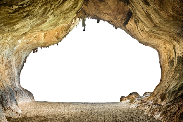 Photo big empty cave with entrance to white isolated background