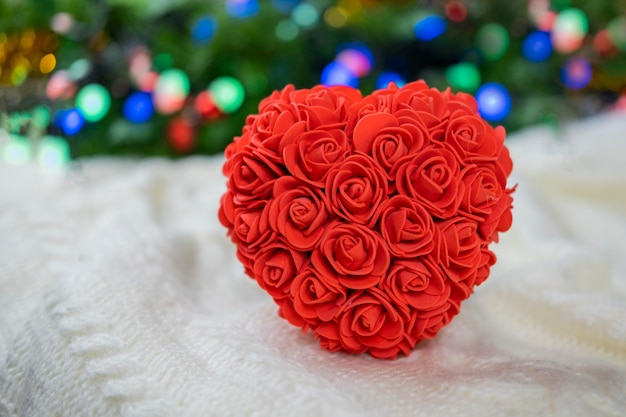 big heart shaped souvenir of roses  for valentines day