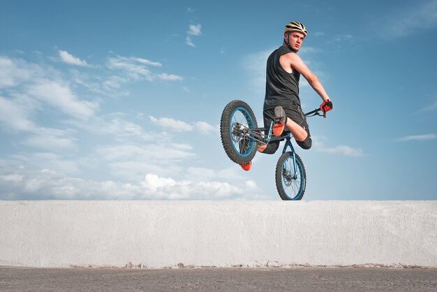 Bike trial training stunt