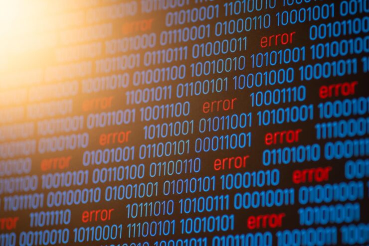 Photo binary code of 1 and 0 with many error inscriptions concept of problems with binary code errors in program cyber data