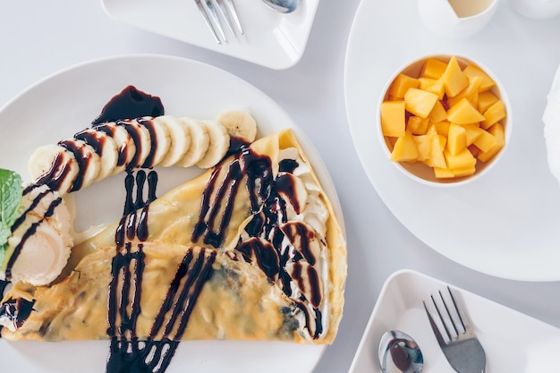 Bingsu mango and Shaved ice desserts with mango