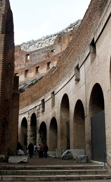 Binnen in het Colosseum