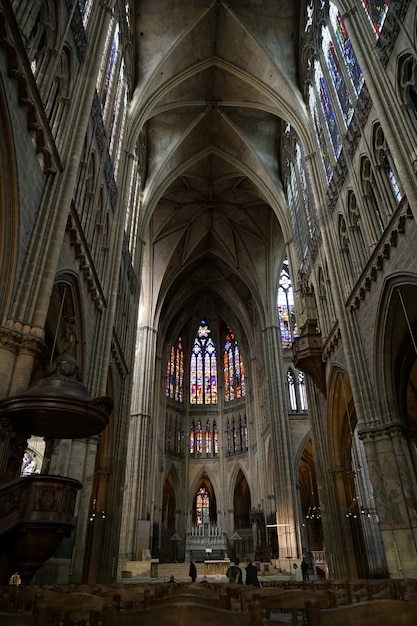 Binnenaanzicht van de kathedraal van Saint-Etienne Metz Lorraine Moezel Frankrijk