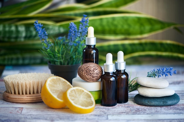 Biologische cosmetica natuurlijke fruitoliën Concept spa huidverzorging ecologische en biologische natuurlijke cosmetica