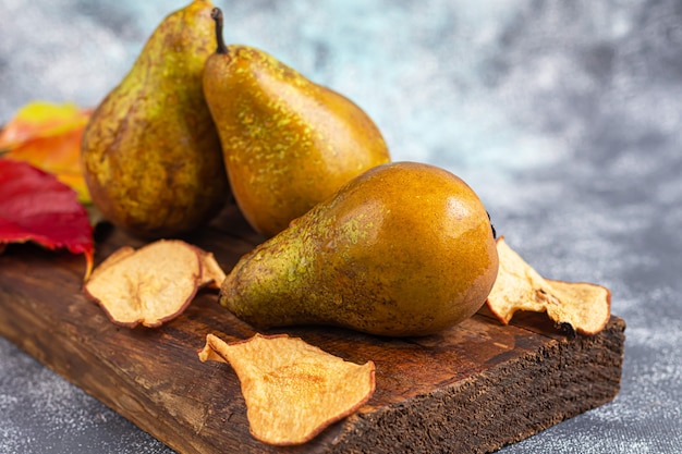 biologische peren op tafel