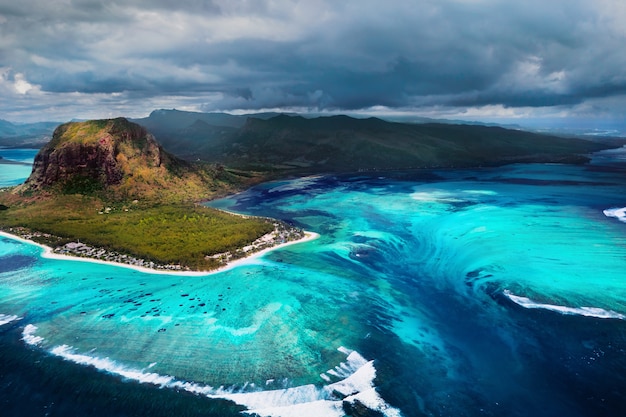 Foto una vista a volo d'uccello di le morne brabant