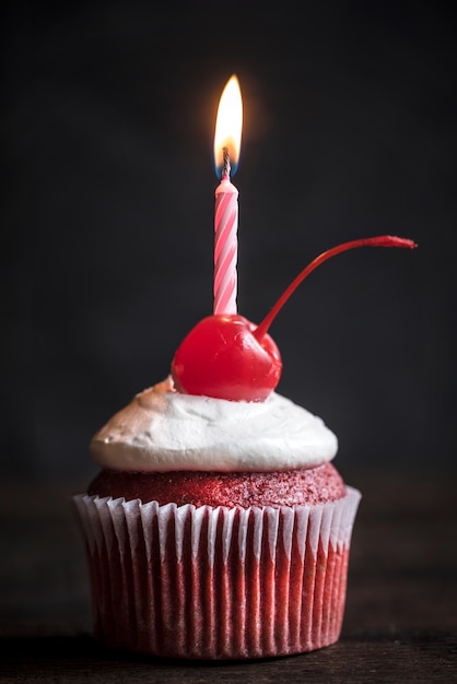 Photo birthday cupcake with candle