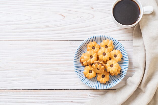 biscuit with pineapple jam