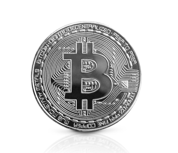 Bitcoin 동전 암호화 돈 흰색 배경에 고립입니다. 클리핑 패스와 함께.