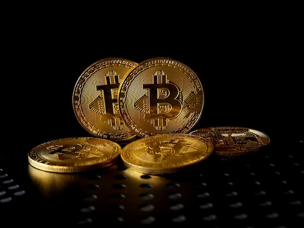 Foto concetto di crittografia bitcoin denaro digitale, internet banking