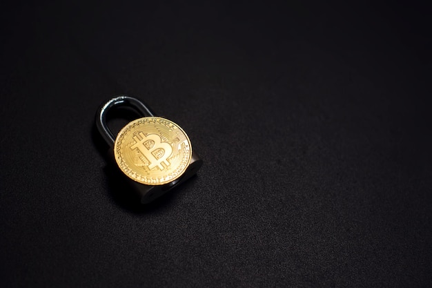 Bitcoin en slot Cryptocurrency-investeringsbeveiliging en veiligheidsconcept