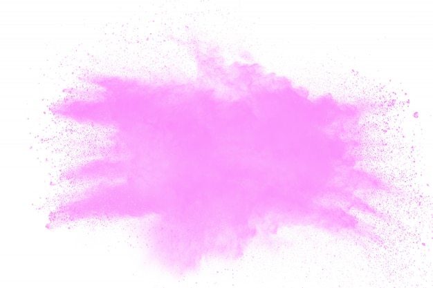 Forme bizzarre di esplosione di polvere rosa su sfondo bianco.