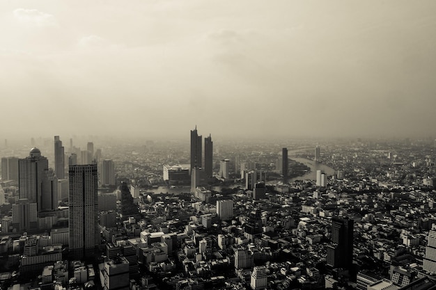 Black and Whithe Skyline uitzicht vanaf de top van King Power Mahanakhon