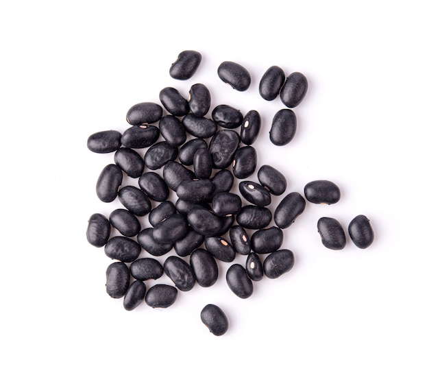 Photo black beans isolated