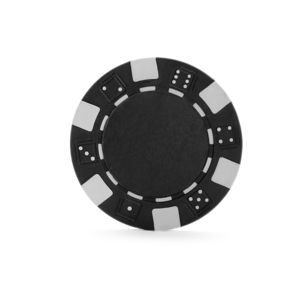 Foto chip del casinò nero isolato su bianco gioco di poker