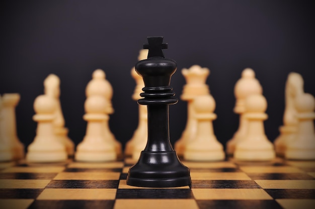 черный шахматный король