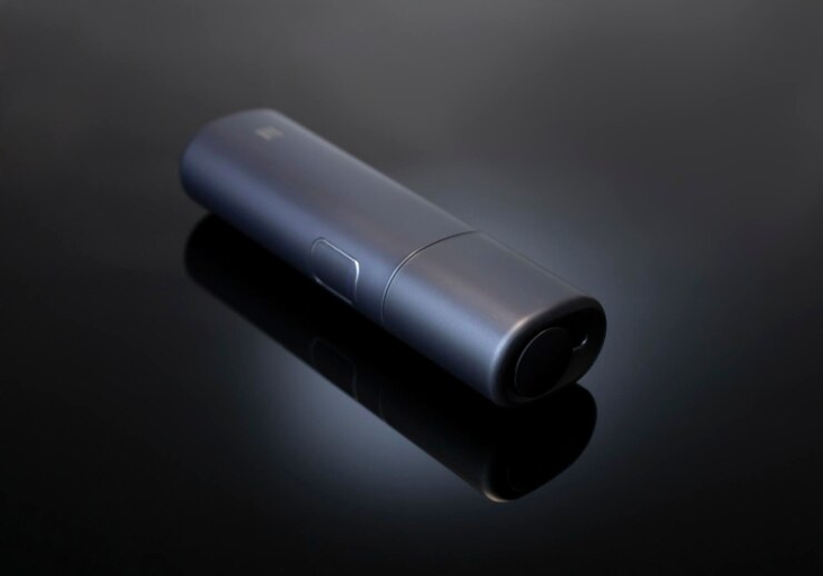 Photo black electronic cigarette closeup