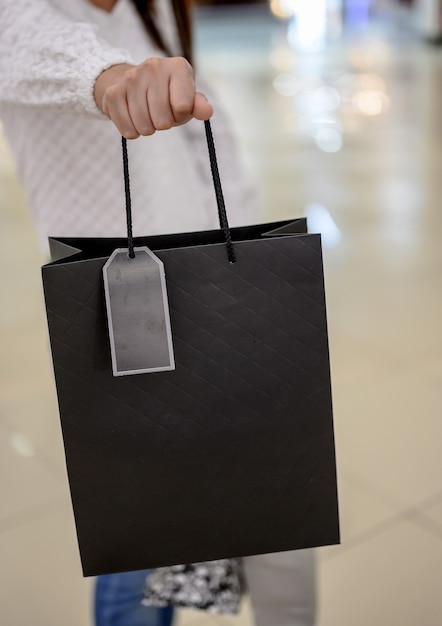 Black Friday en tweede kerstdag. Winkelcadeau en cadeau voor kerst- en nieuwjaarsfeest.