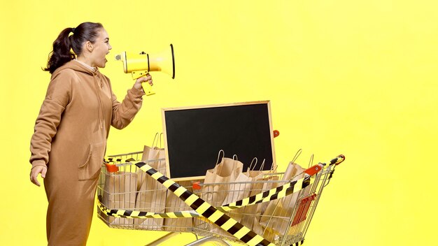 Gleam And Grab Chic Cart