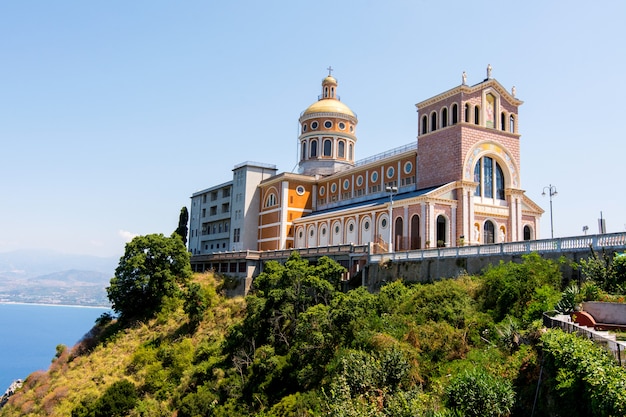 Церковь Черной Мадонны в Тиндари, Сицилия