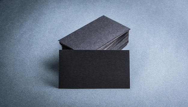 Шаблон визитной карточки из черной бумаги