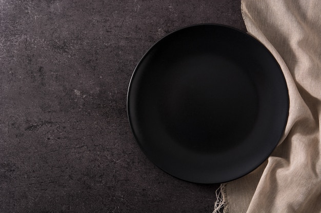 Black plateon table with a cloth