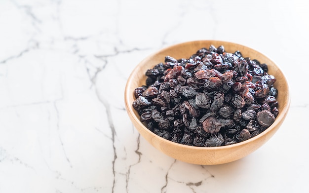 black raisins in bowl